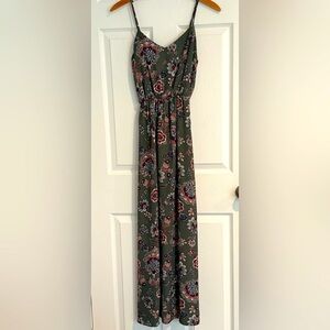 Francesca's Collections Green Floral Dress